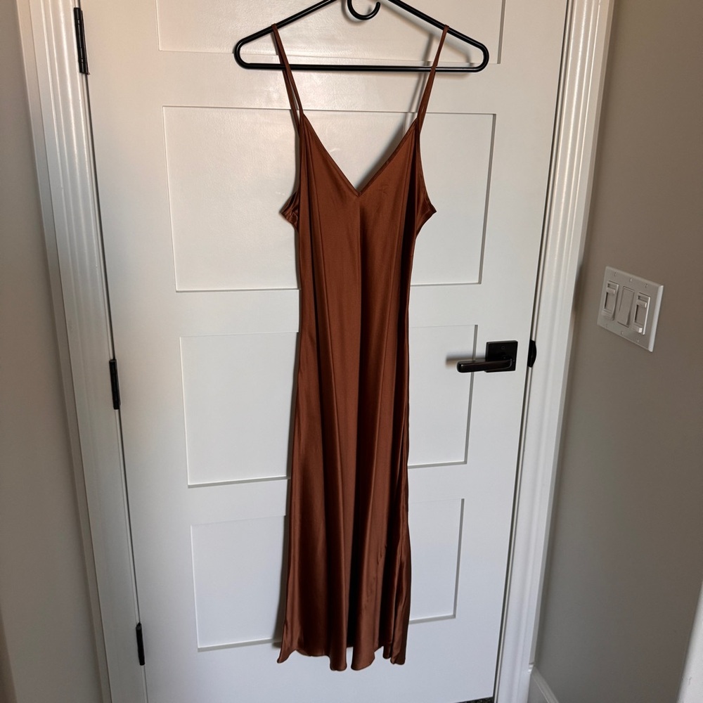 NWT Quince 100% silk midi slip dress copper rust size medium